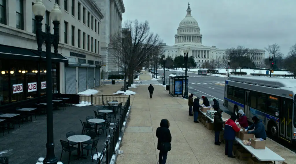 Washington Economy Struggles as Shutdown Deepens Crisis